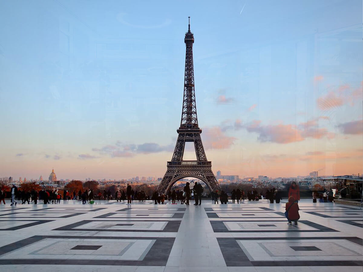 the Eifel tower in paris